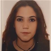 Studentessa di Mediazione linguistica offre lezione per studenti delle elementari e delle medie